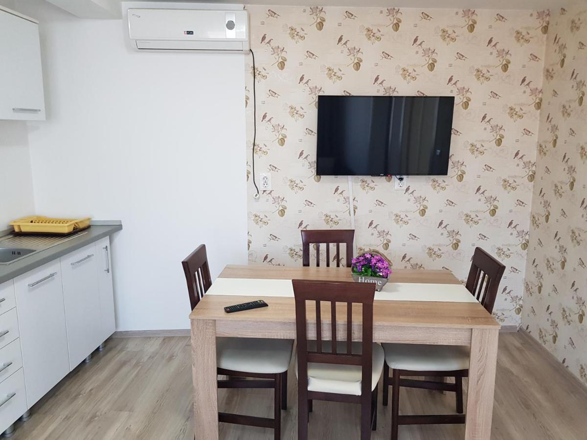 Apartament 11 Central Тиргу-Муреш Екстер'єр фото