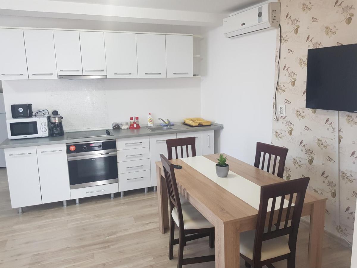 Apartament 11 Central Тиргу-Муреш Екстер'єр фото